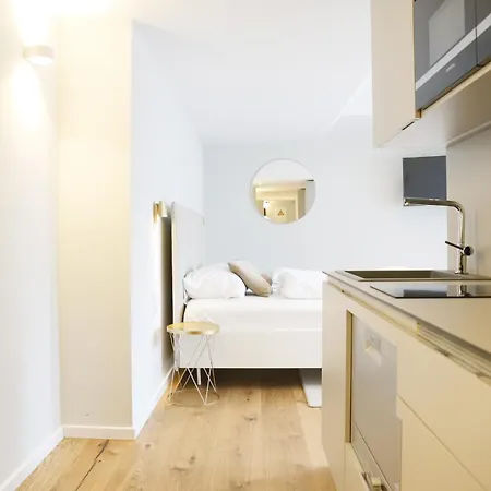 Blackhome Tivoli דירה