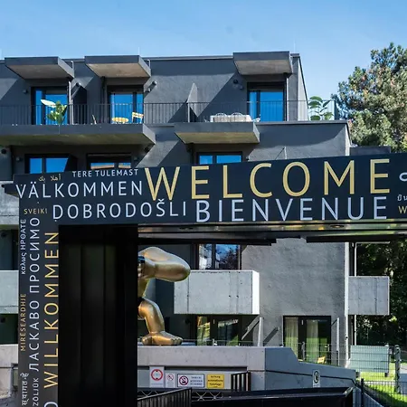 Blackhome Tivoli Διαμέρισμα *